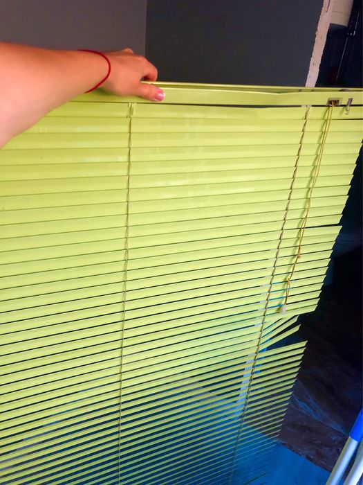 Жалюзи оконные зеленые