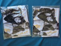 Duas T-shirts K-pop para crianças 6 e 8 anos