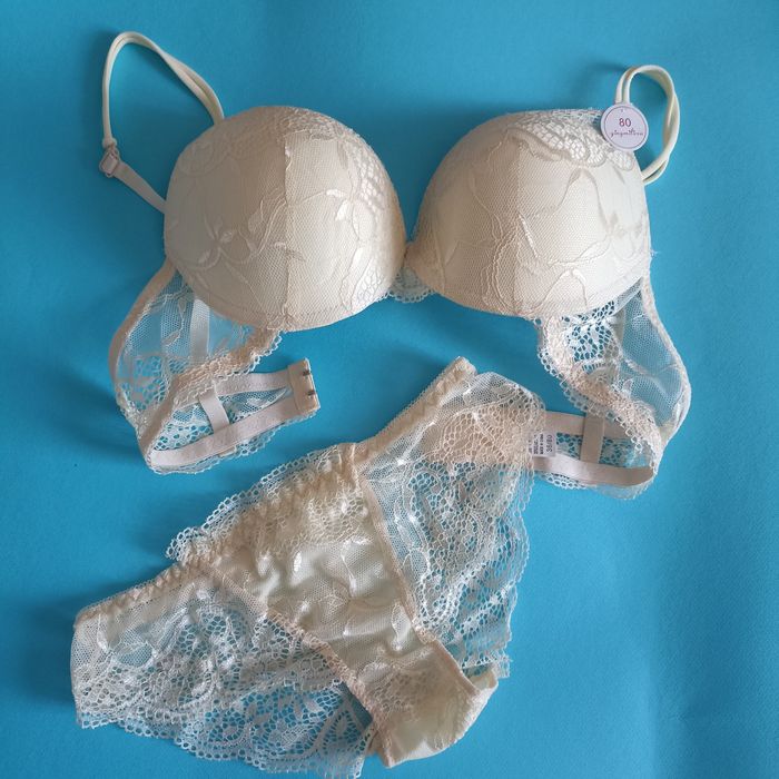 Комплект нижньої білизни