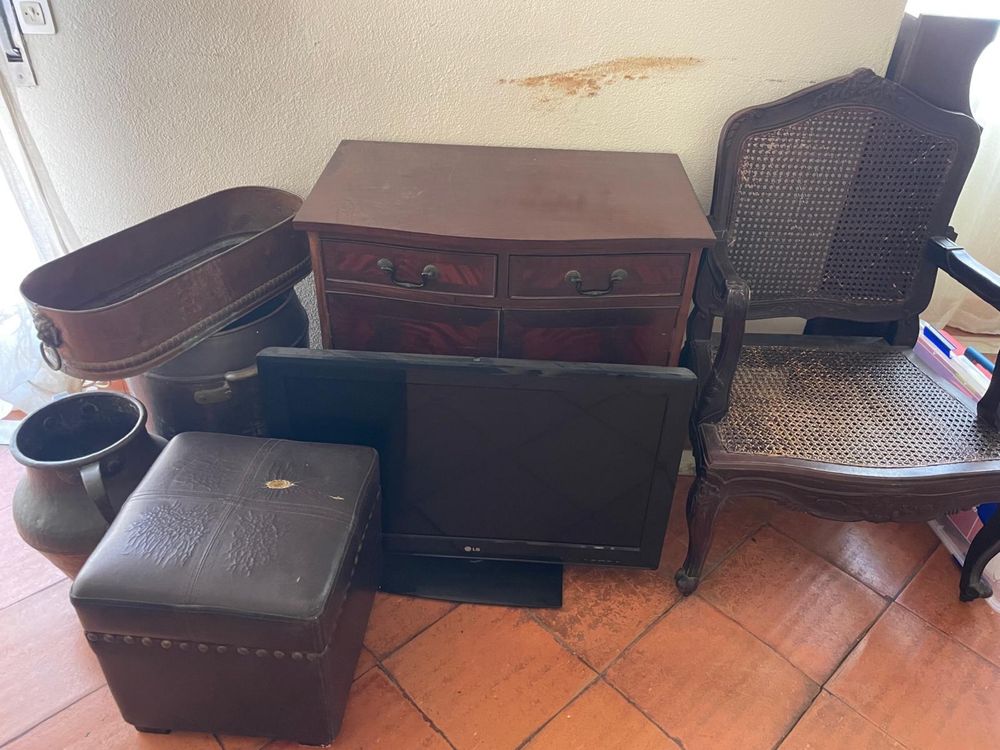 Varios moveis para DOAR a quem tiver necessidade. Urgente