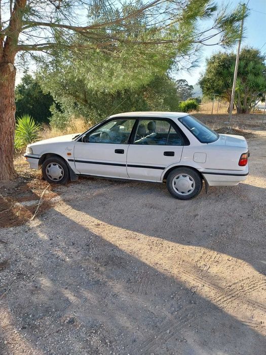 Toyota Corolla silver line