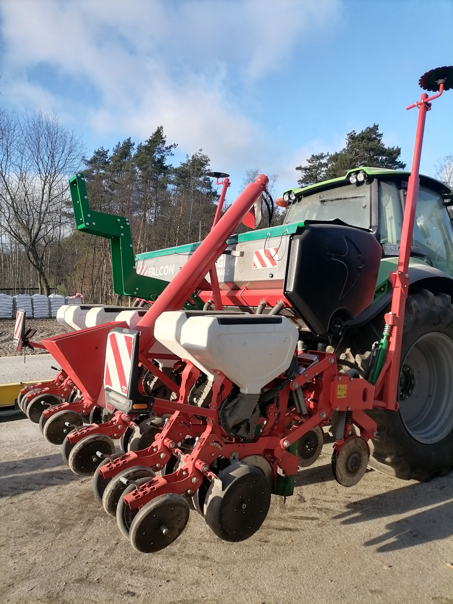 Siewnik do kukurydzy Agro masz falkon 6