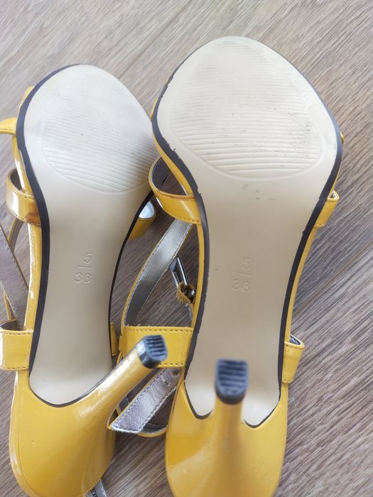 Buty szpilki next