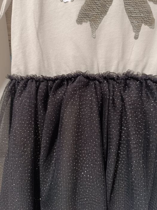 Sukienki dla dziewczynki 110