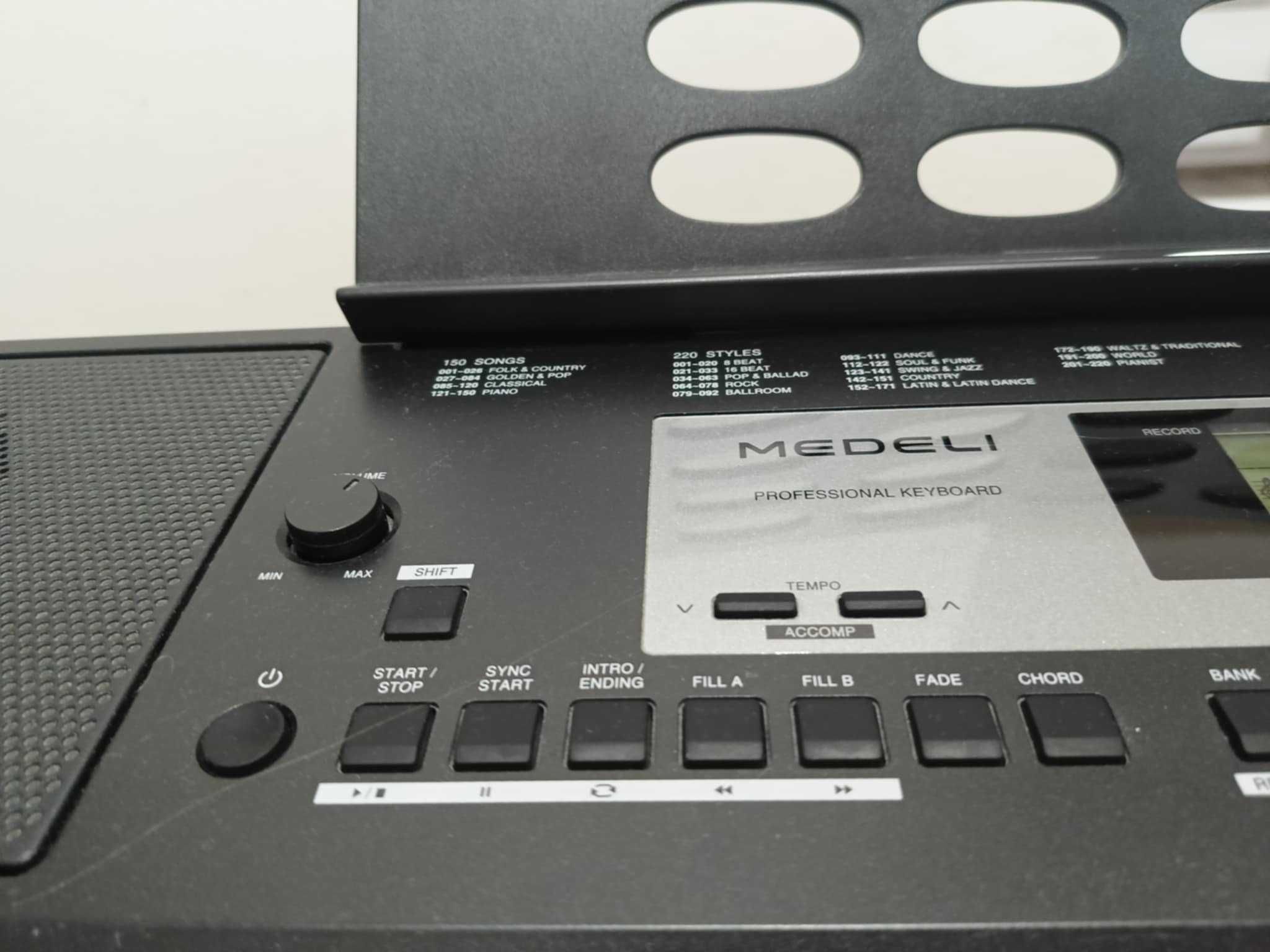 Electronic Keyboard Medeli M 331