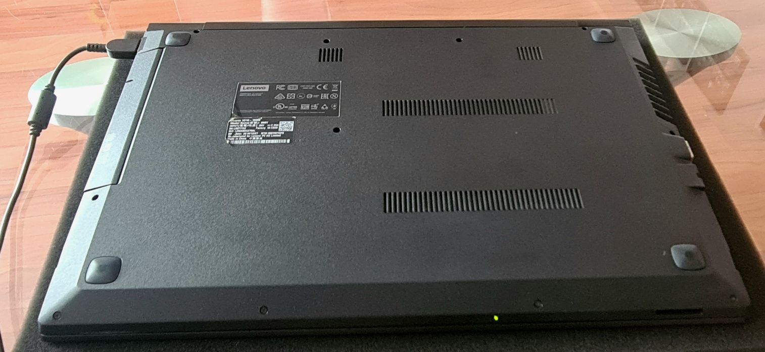 Laptop Lenovo v310 15,6"