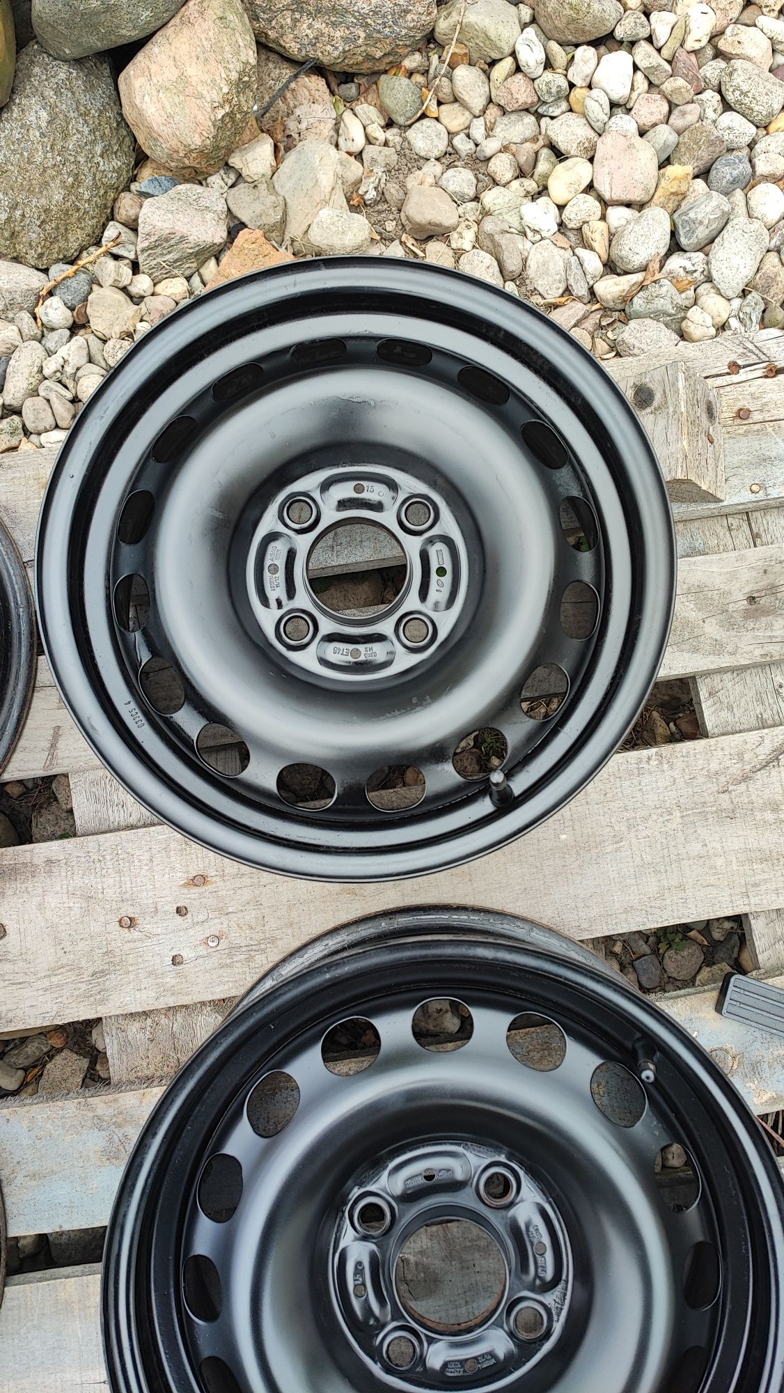 Komplet felg stalowych 15" 4x114,3 Hyundai Kia