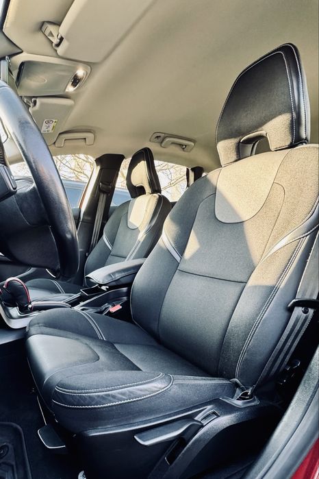 2016 Volvo V40 2.0 D2 Automat - Geatronic Momentum Business