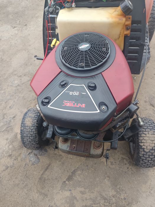 Silnik do traktorka  intek 20hp