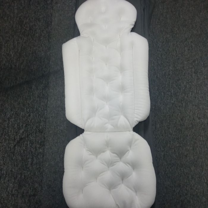 Super miękka i wygodna mata do kąpieli do wanny z przyssawkami