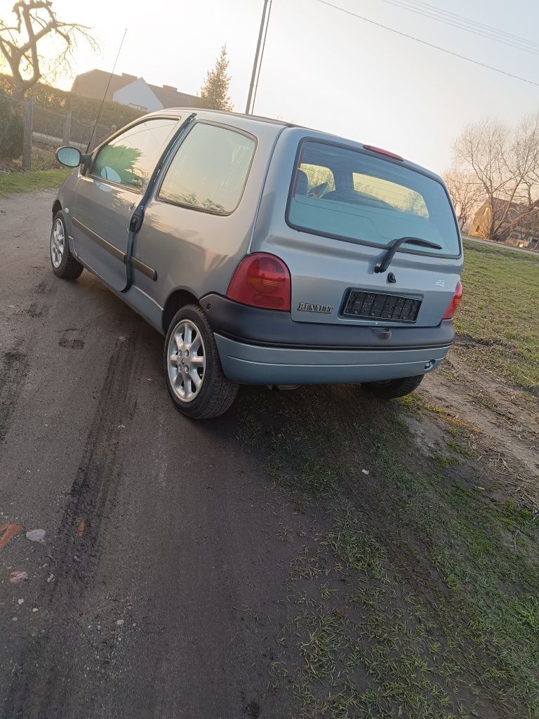 Sprzedam Twingo na części 1.2 16v 75km