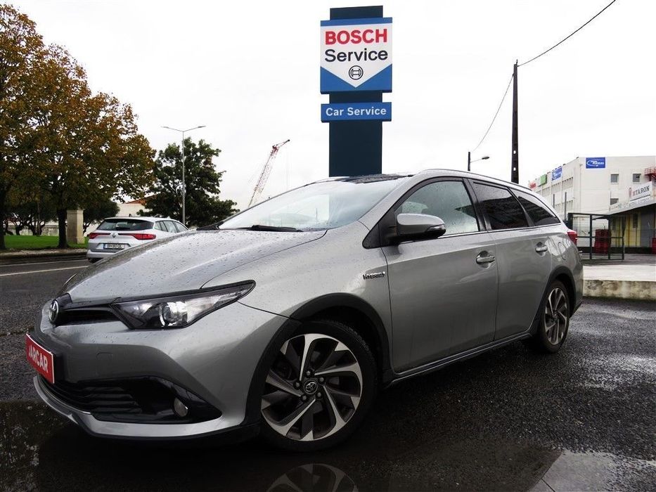 Toyota Auris Touring Sports 1.8 HSD Exclusive
