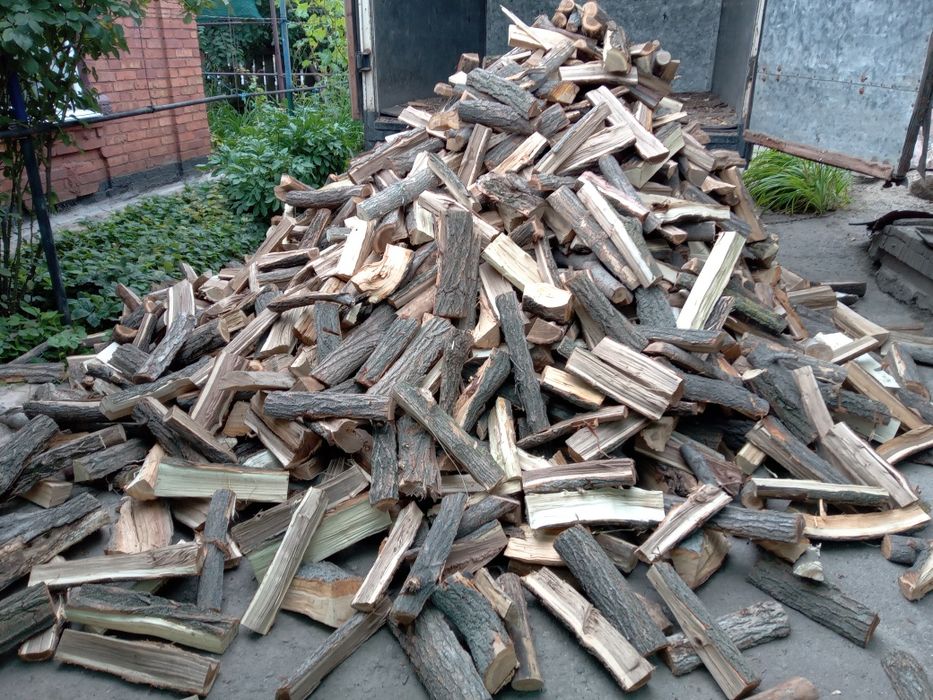 Дрова колотые сухие, есть фруктовые