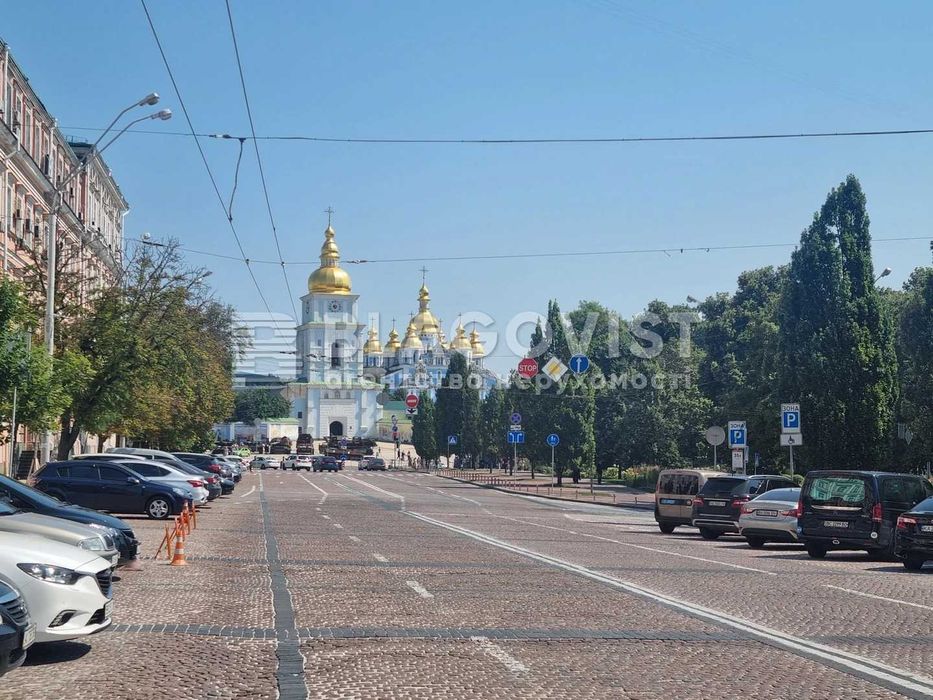 Михайлівська, 21