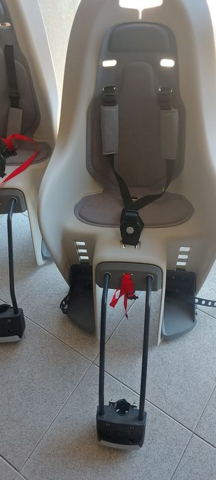 Vendo 2 cadeirinhas para bicicleta cada 25 euros as duas 45 €