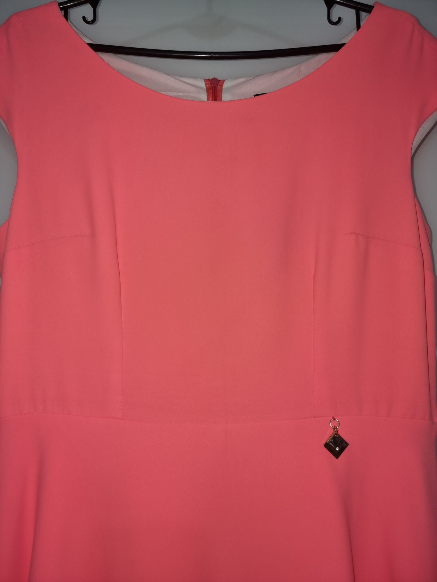 Asymetryczna sukienka Chanty Fashion rozm. 42