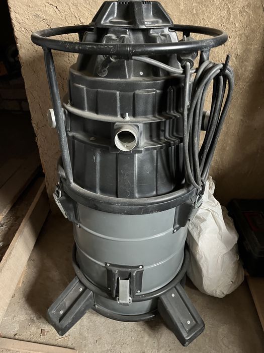 Профессиональный промышленный пылесос для цементной и гипсовой пыли