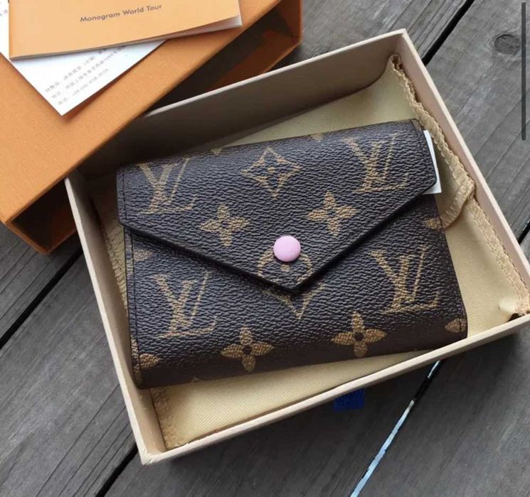 Maly portfel Louis Vuitton Victorine LV Monogram