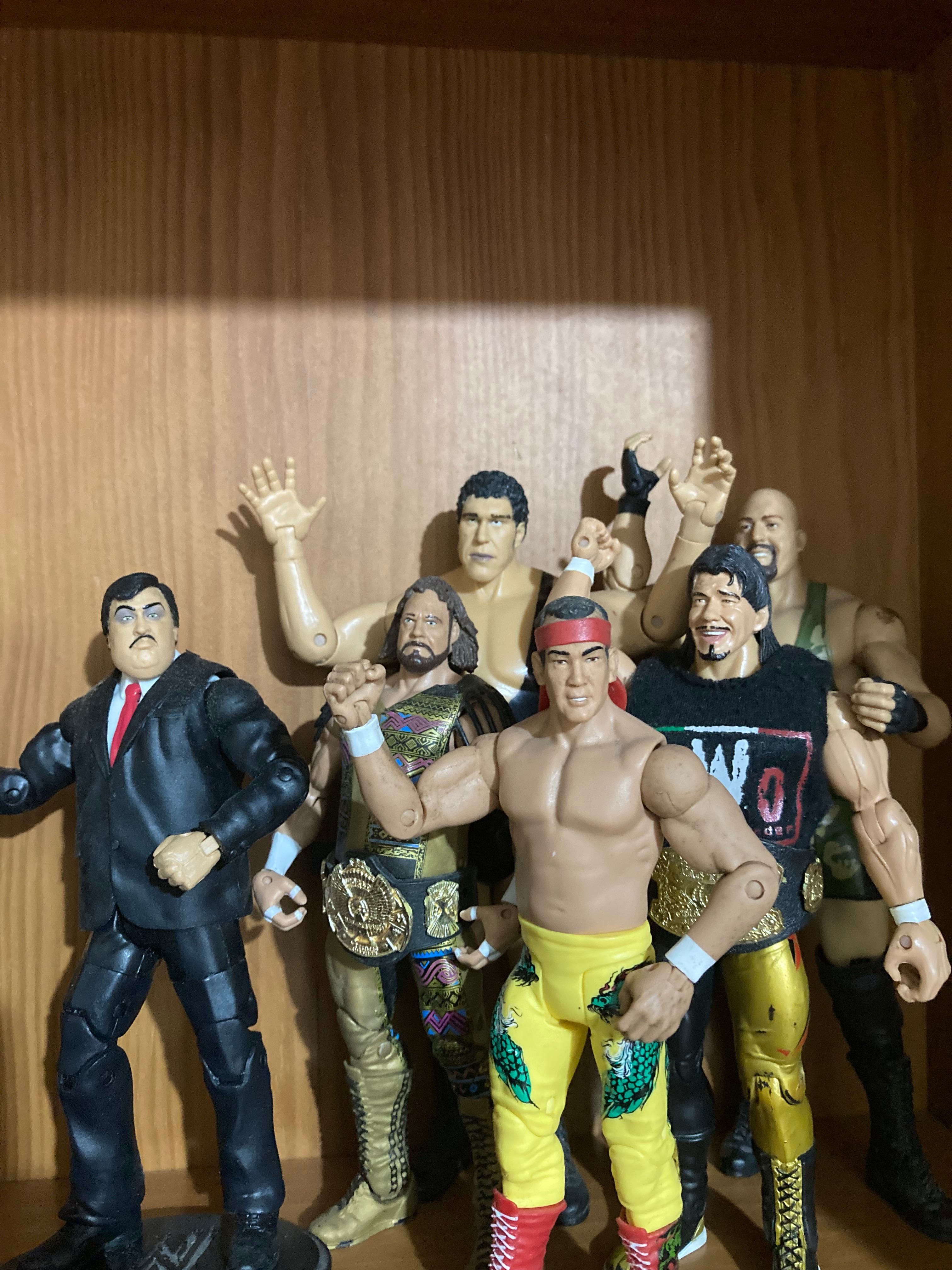 Figuras wwe em ótimo estado todas por apenas 65€