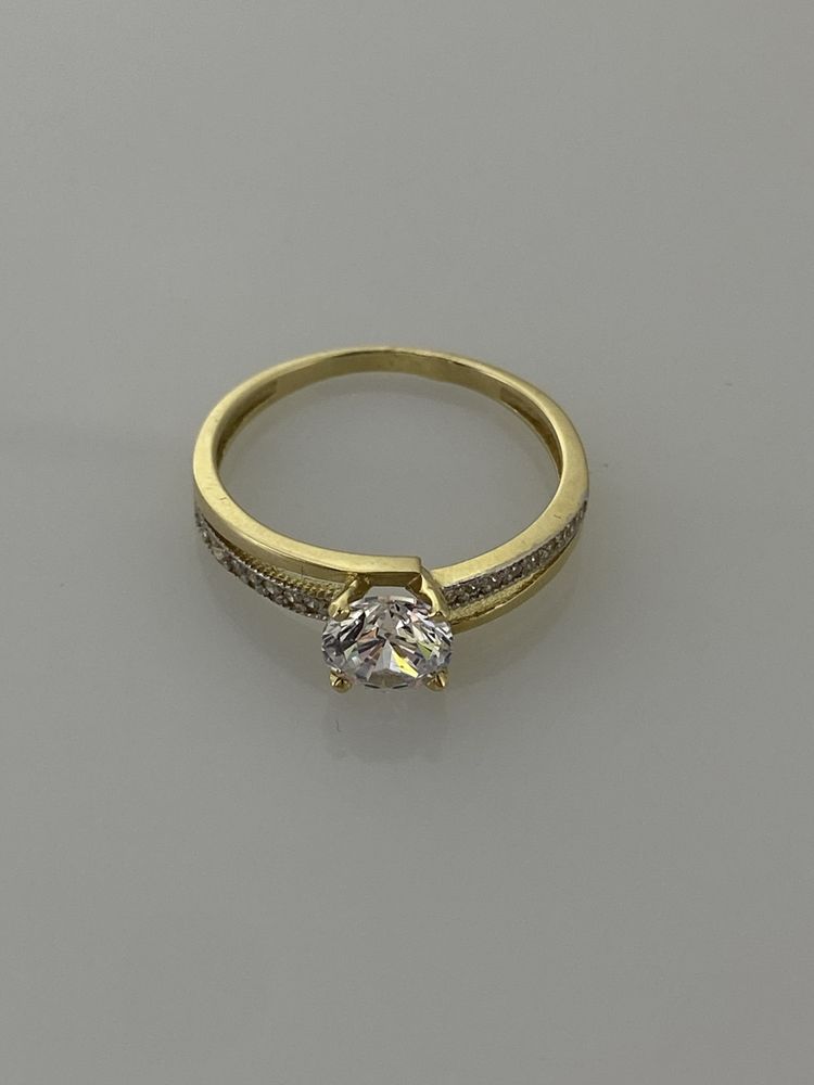 Złoty pierścionek damski, Próba 585. Nowy (5029)