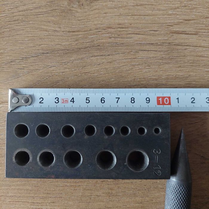 Kastownik okrągły jubilerski do oprawy kamieni