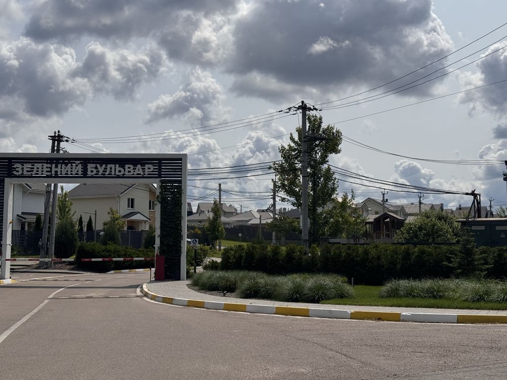 Продаж КМ Зелений Бульвар