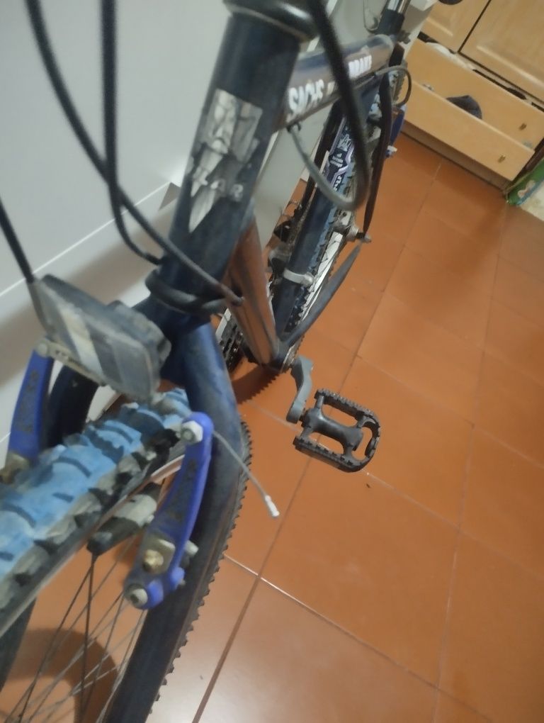 Bicicleta s/ uso