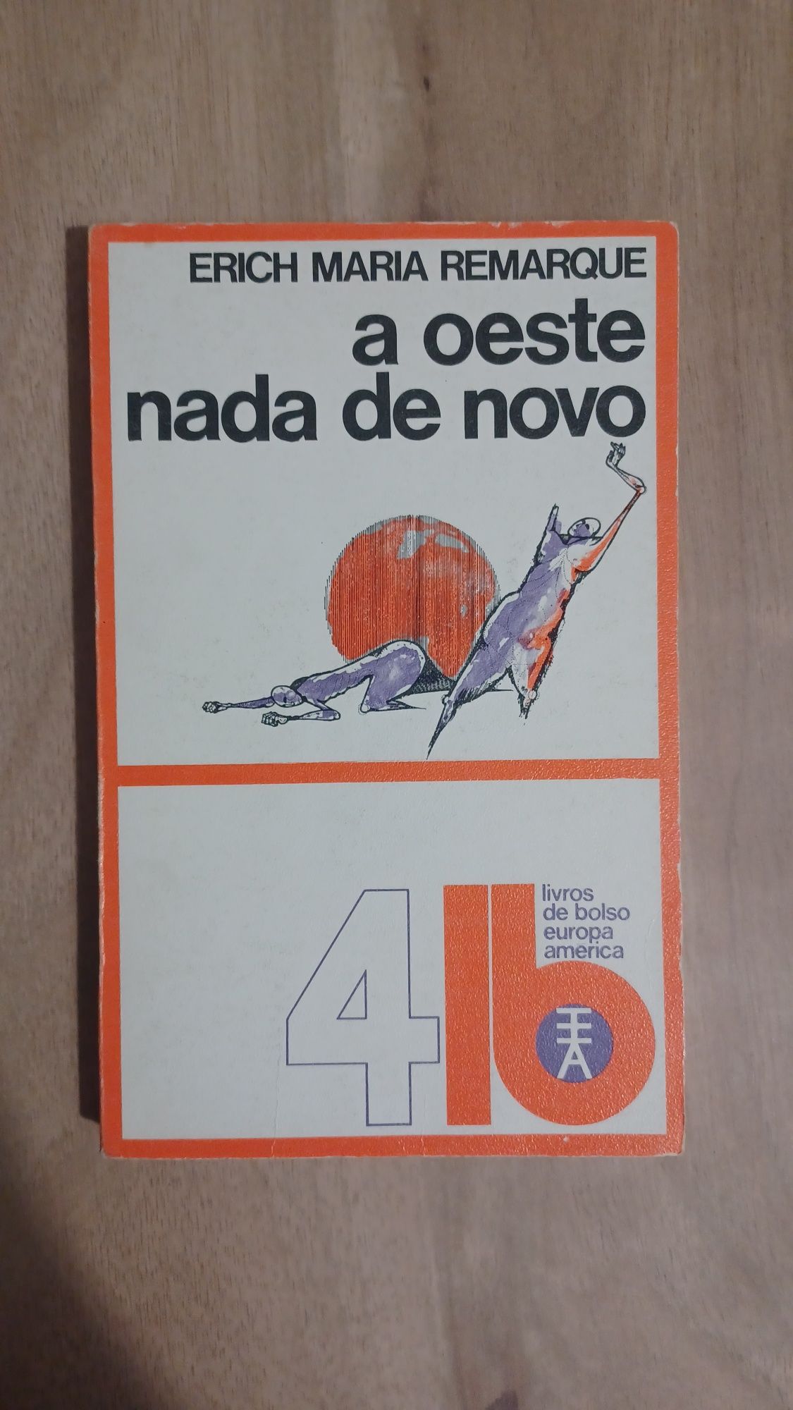 Livro "A Oeste Nada de Novo" de Erich Maria Remarque