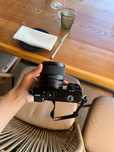 Camera Sony Alpha 6100 (com lente do kit e lente 50mm)