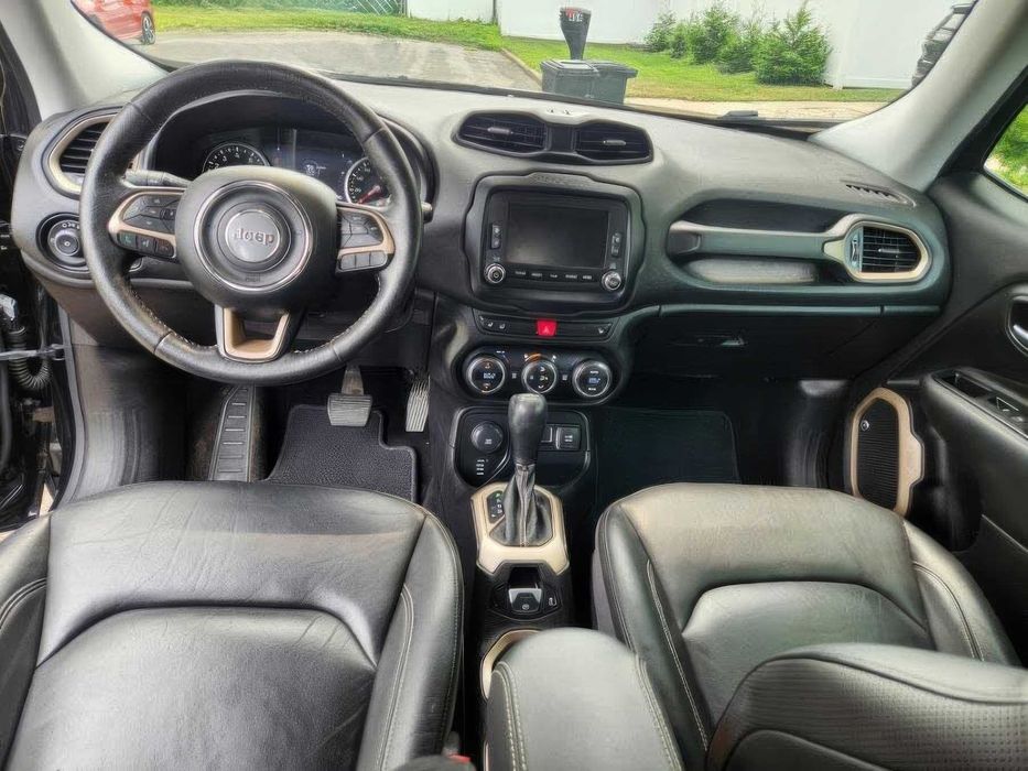 Jeep Renegade Limited      2016