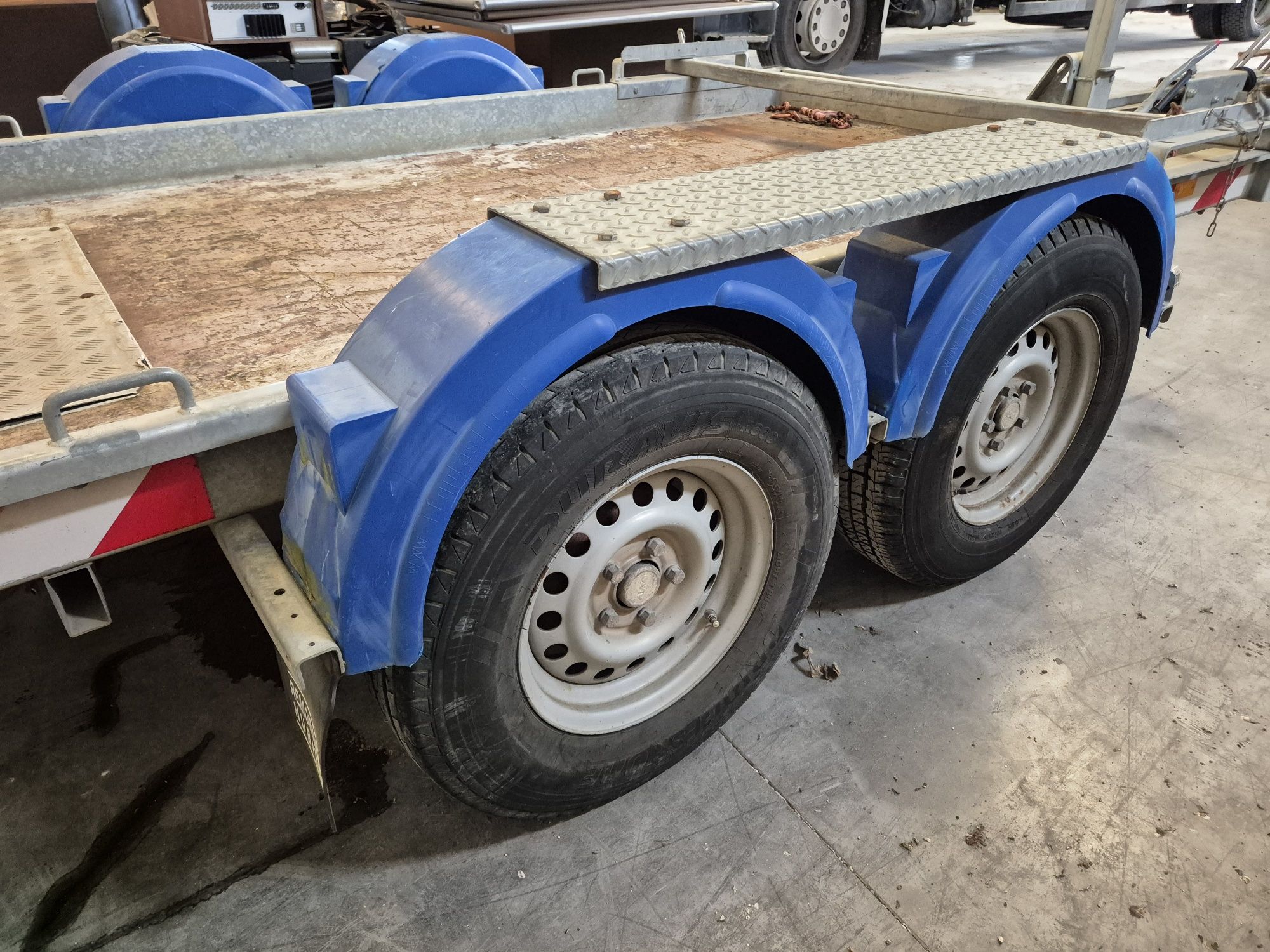 Atrelado/Porta Máquinas 3500 kg