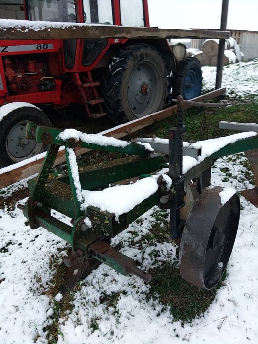 Продам плуг плн 3 35 0деський в хорошому стані, все в оригіналі деталі