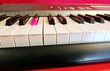 Keyboard Casio z podświetlanymi klawiszami