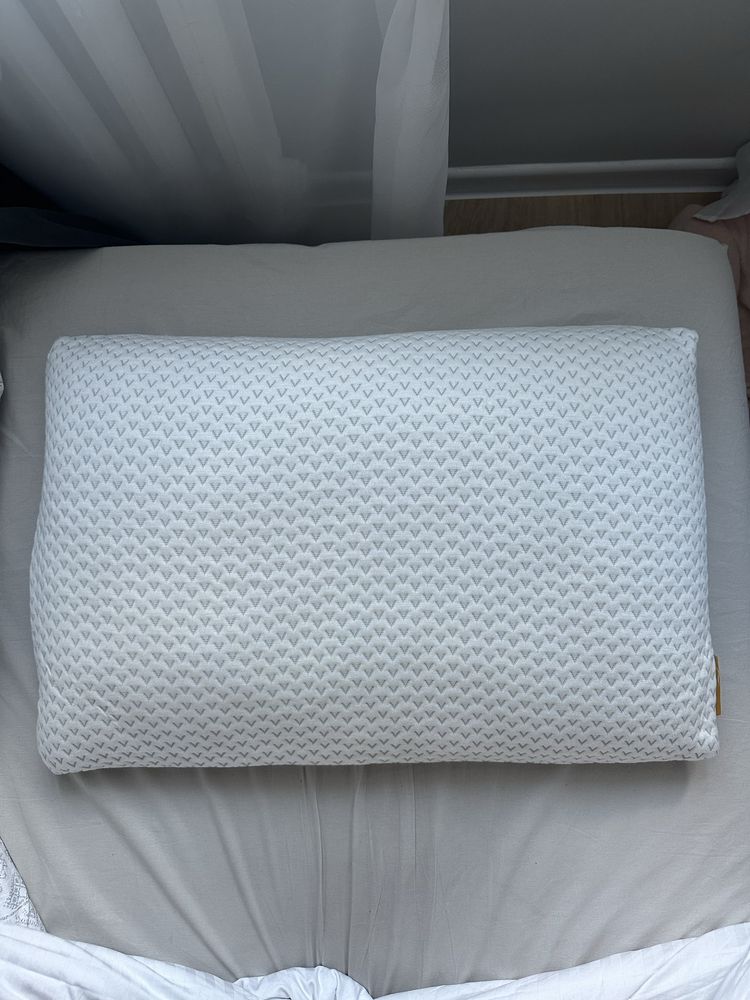 Poduszka wellpur z pianką termoelastyczną - memory foam pillow LYNGEN