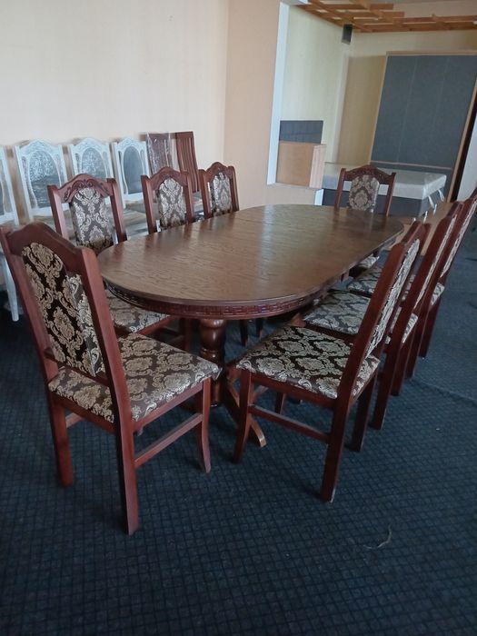 Столы,стулья в гостиную,кухню,компьютерные и офисные.