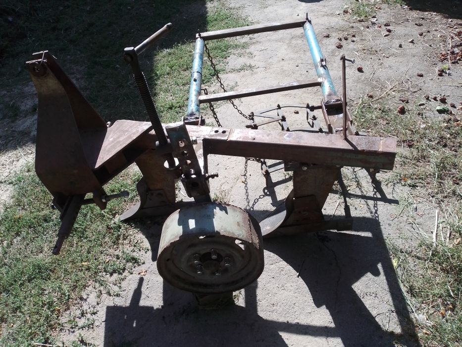 Плуг 2х24 корпуса нові  іспанські