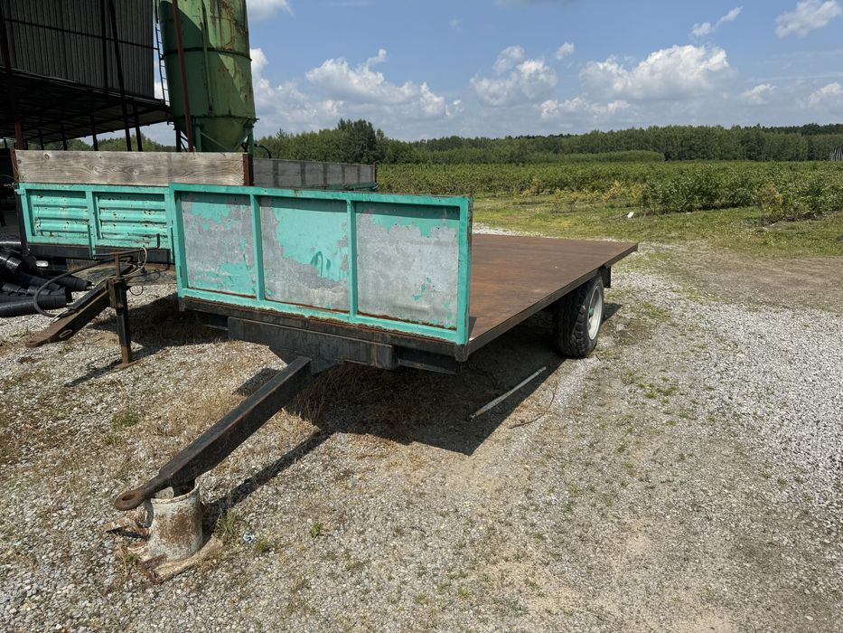 Przyczepa sadownicza, platforma.