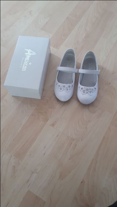 sukienka (alba) komunijna z butami i ponchem
