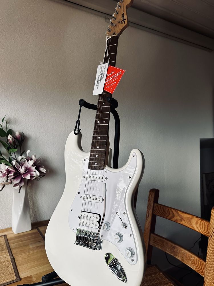 Zestaw gitara Squier by fender + Fender mustang