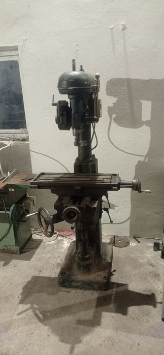 Niemiecka wiertarka stołowa