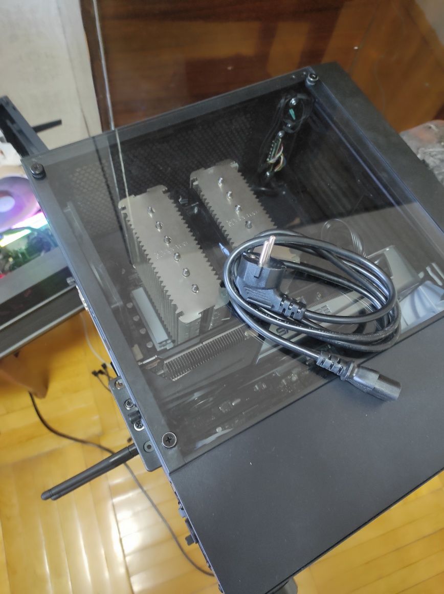Продам ігровий пк, i5 12400f+RX 5700XT+32gb ddr4+ intel wifi ax 210