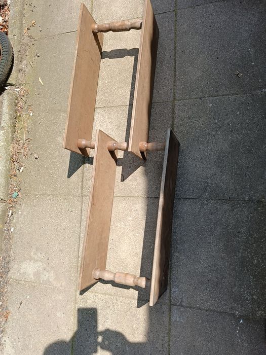 Półka do powieszenia