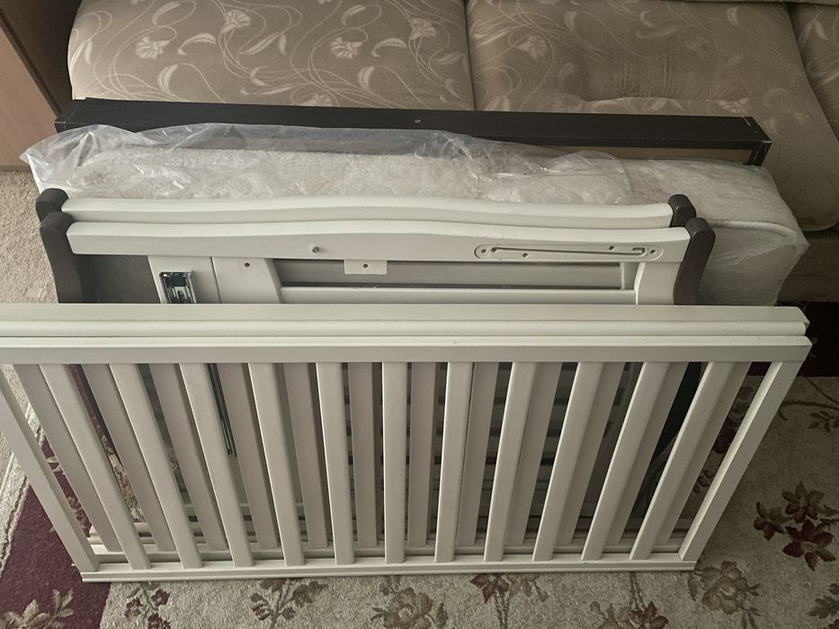 Ліжко дитяче з матрасом