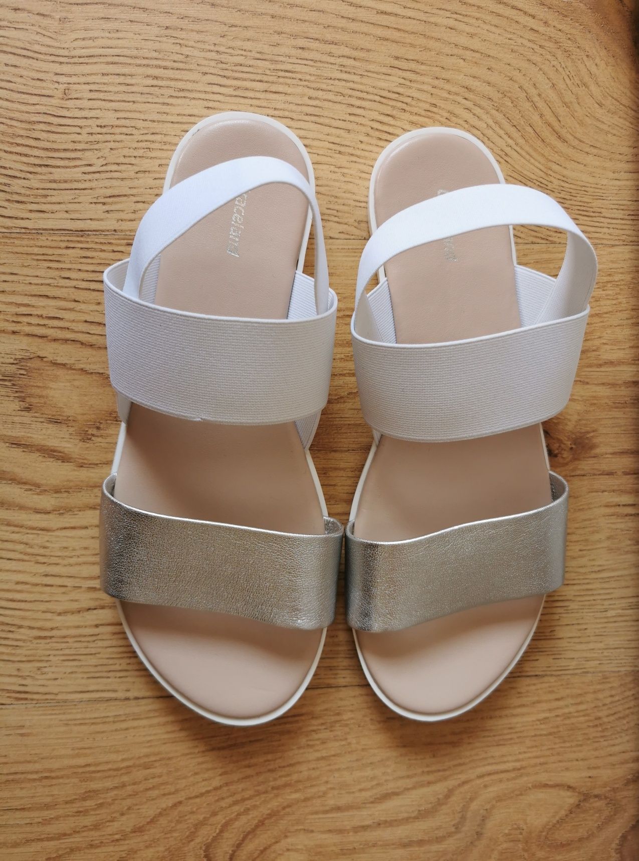 Sportowe sandały Graceland rozmiar 36 białe/srebrne