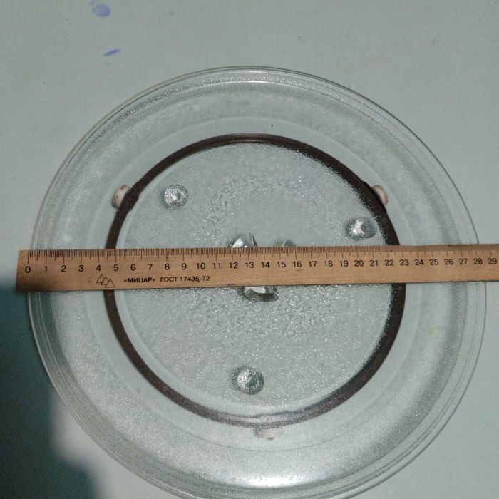 Тарелка для микроволновки.