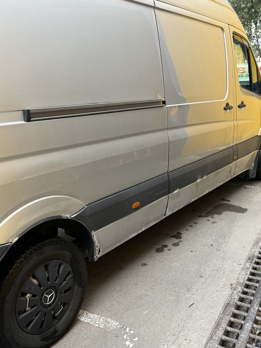 Мерседес Бенс Бус.