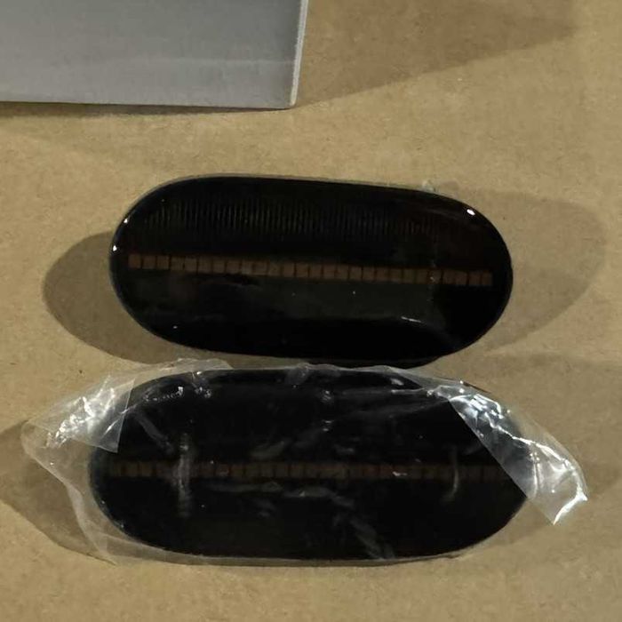 Повторители поворотов диодные (Black) Mercedes Spinter Crafter