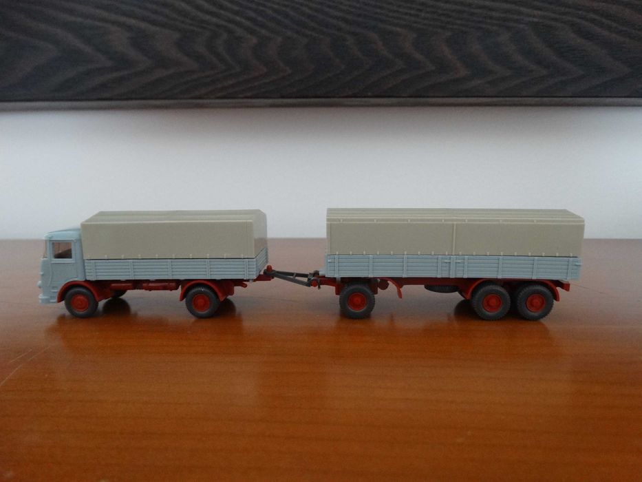 Camião HO 1:87 da Wiking