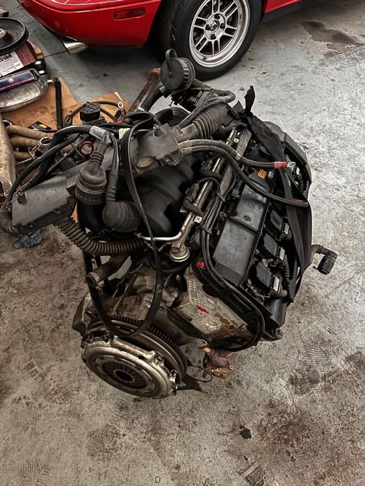 Motor e escape completo 320i 150cv