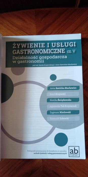 lekko używana -Żywienie i usługi gastronomiczne. Część 5.